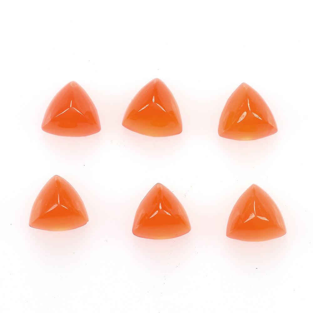 CARNELIAN SUGARLOAF TRILLION CAB (FLAT BOTTOM) 4MM (TH. 2.60-3.00MM) 0.29 Cts.
