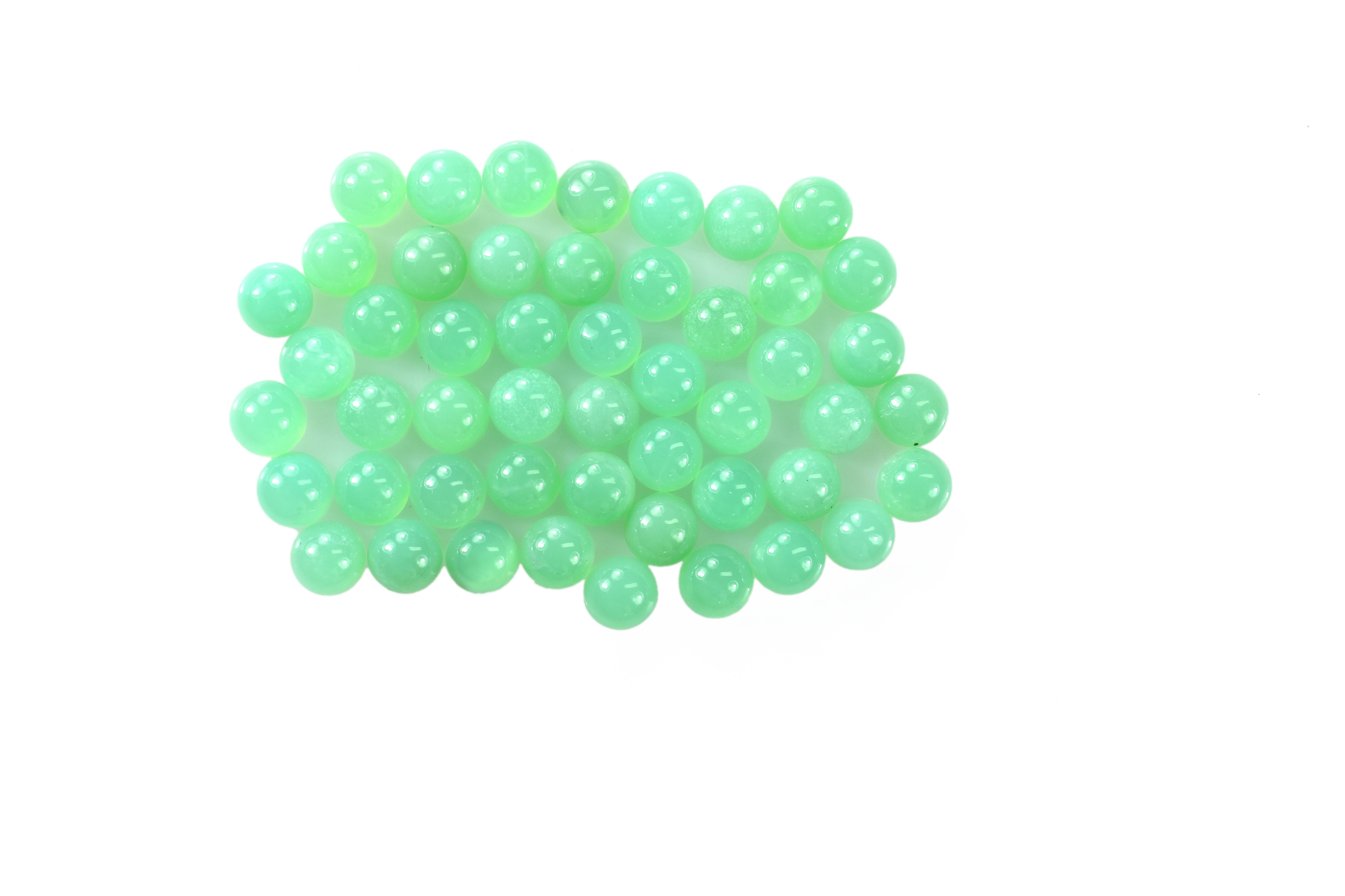 CHRYSOPRASE PLAIN ROUND CAB (AAA/MILKY) 5.00X5.00 MM 0.56 CTS
