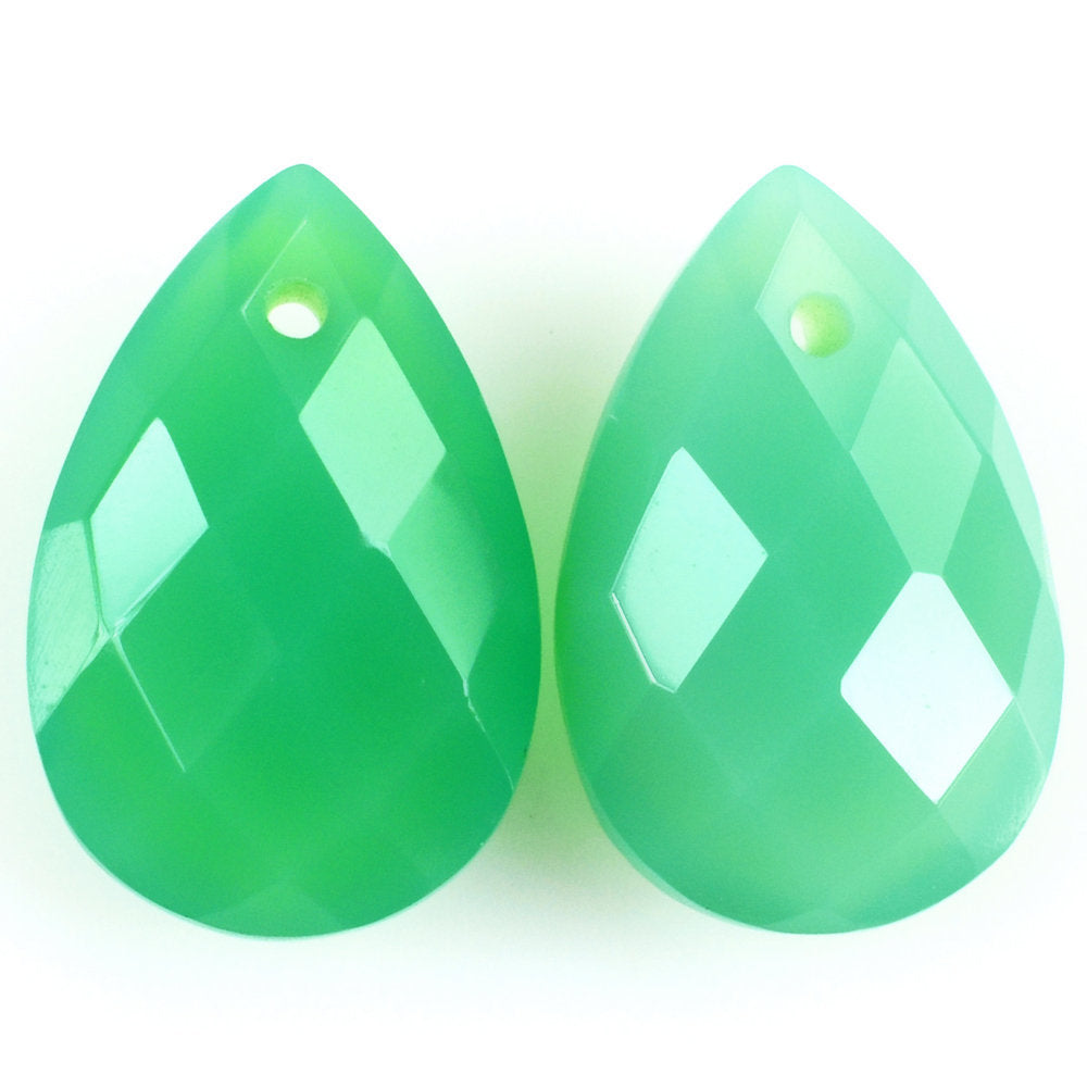 DYED CHRYSOPRASE CHALCEDONY BRIOLETTE PEAR (FULL DRILL) 15X10MM 5.48 Cts.