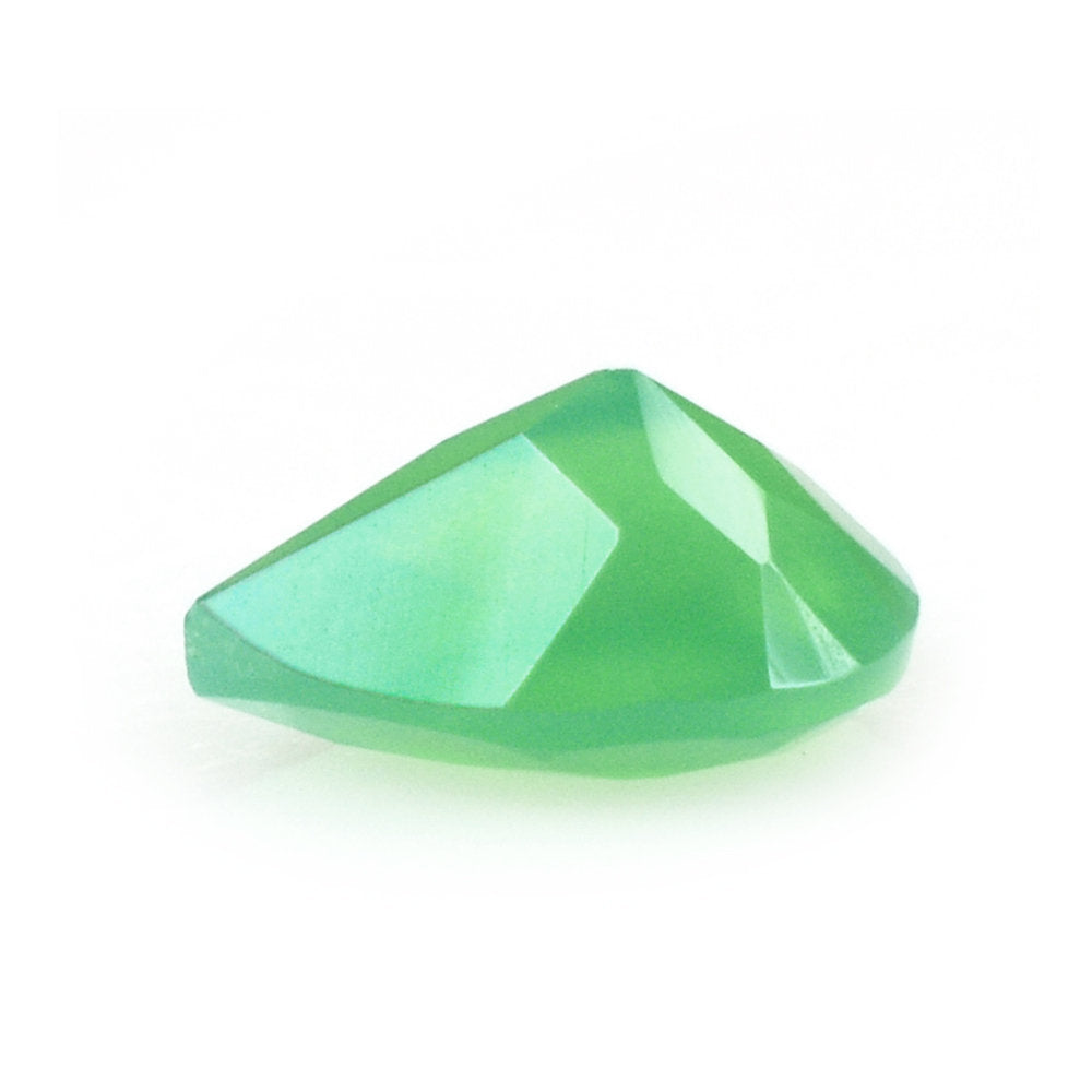 DYED CHRYSOPRASE CHALCEDONY CUT PEAR 7X5MM 0.65 Cts.