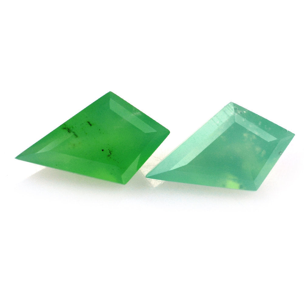 DYED CHRYSOPRASE CHALCEDONY FANCY SHAPE 8.75X5.25MM 0.73 Cts.