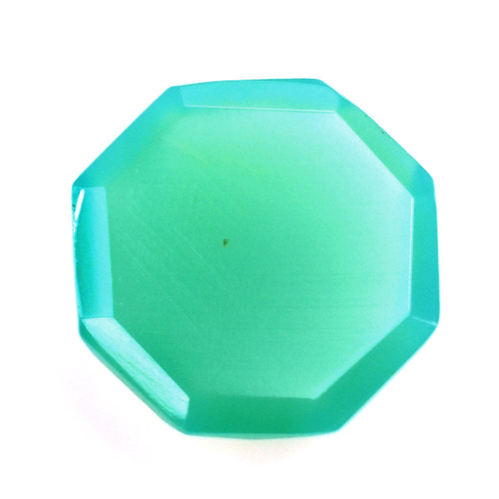 CHRYSOPRASE CHALCEDONY CHECKER OCTAGON CAB 10MM 2.61 Cts.