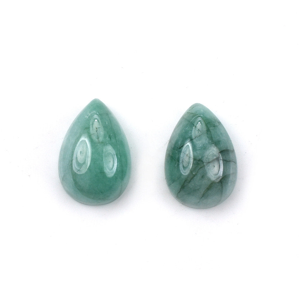 EMERALD PLAIN CAB PEAR (MEDIUM/WITH SOME BLACK SPOTS) 9.50X6.50 MM 1.65 Cts.