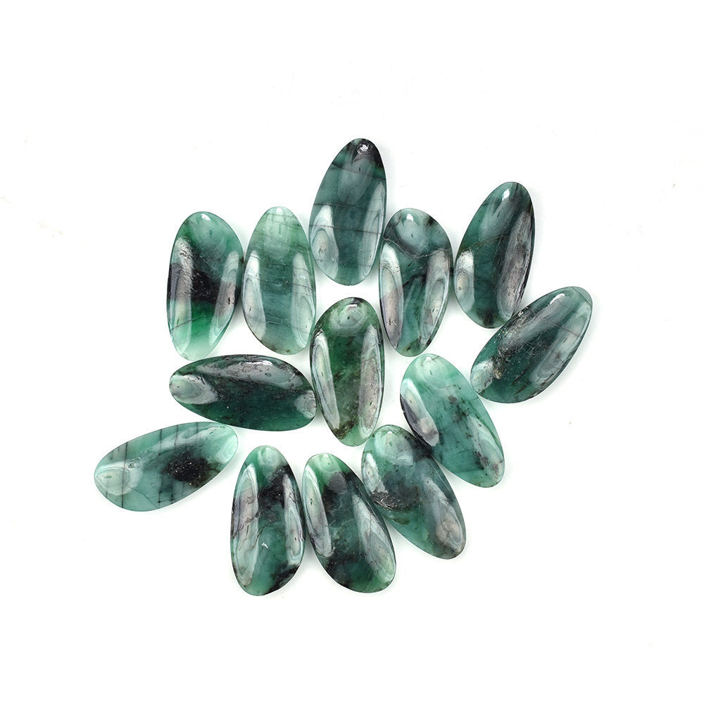 EMERALD PLAIN LENTIL PEARISH (DARK/MANY BLACK SPOTS) 22.00X11.00 MM 6.90 Cts.