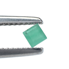 EMERALD STEP CUT (MEDIUM/SI) SQUARE 3.00X3.00 MM 0.14 Cts.