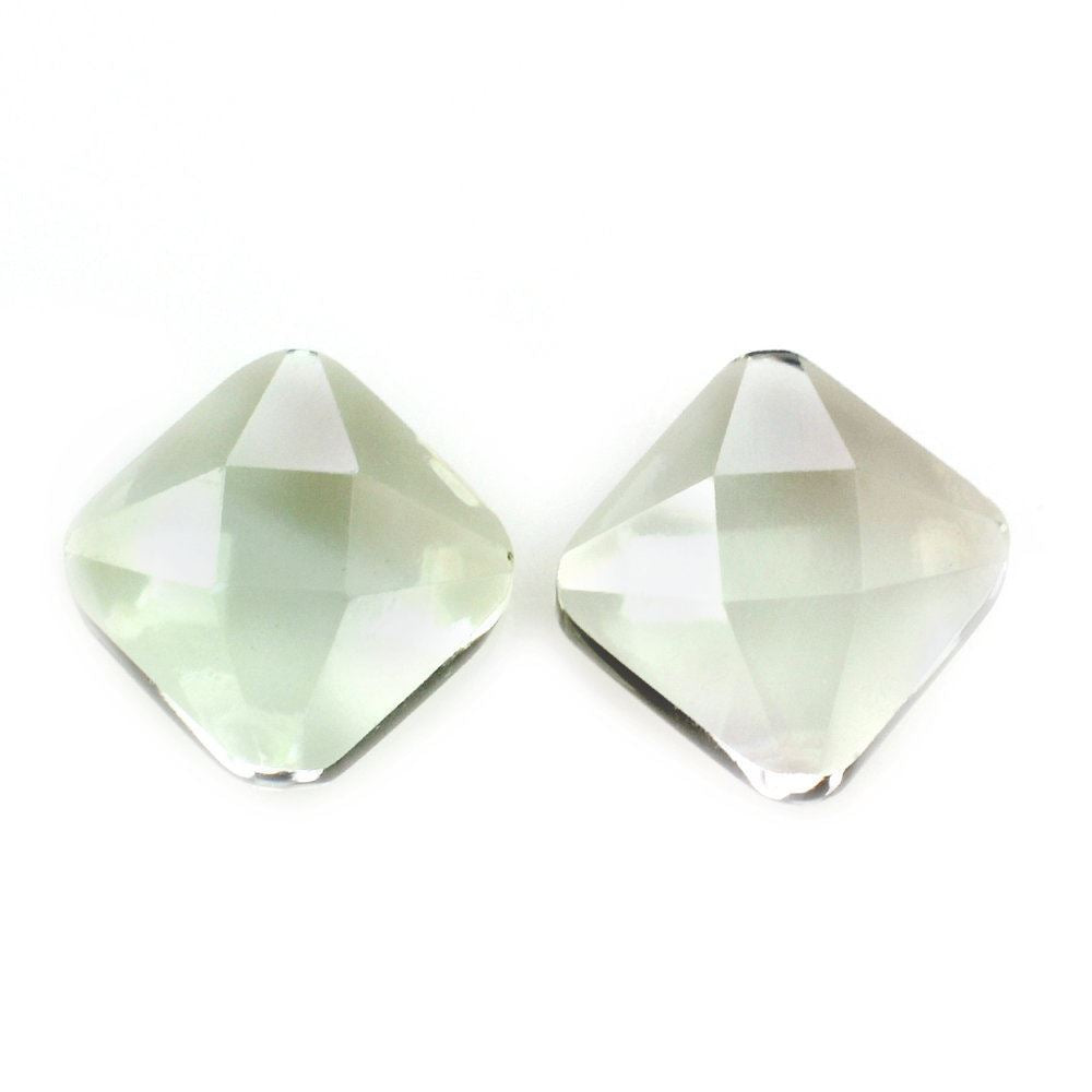 GREEN AMETHYST STAR CUT SQUARE CAB 7.50MM 2.34 Cts.