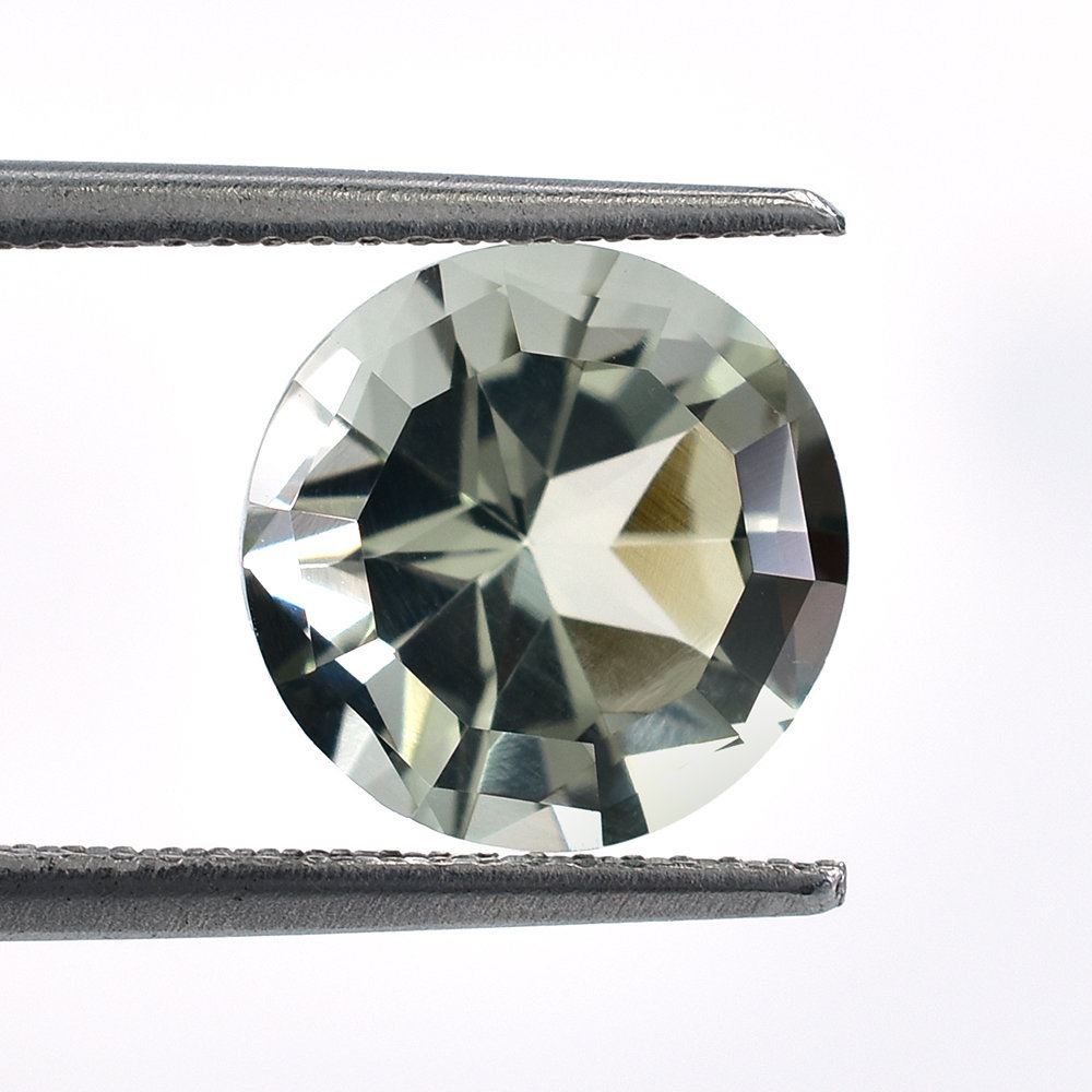 GREEN AMETHYST STAR CUT ROUND 10.00MM 3.40 Cts.