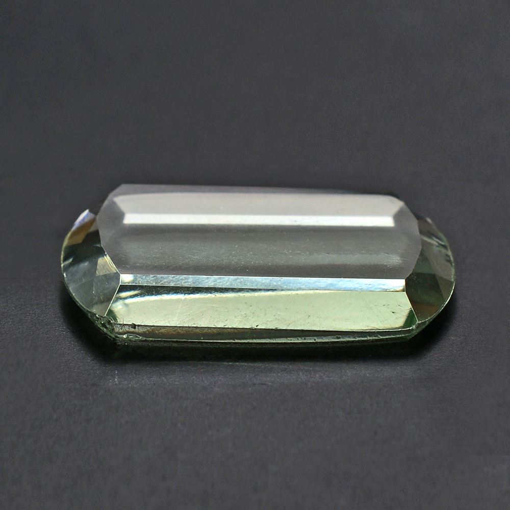 GREEN AMETHYST TABLE CUT FLAT BOTTOM SHIELD 20X15MM 9.23 Cts.