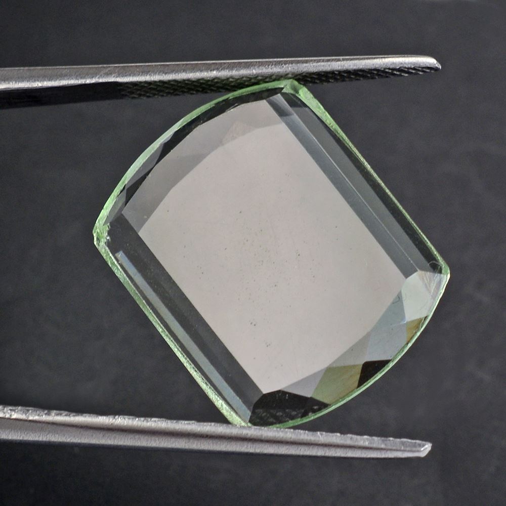 GREEN AMETHYST TABLE CUT FLAT BOTTOM SHIELD 20X15MM 9.23 Cts.