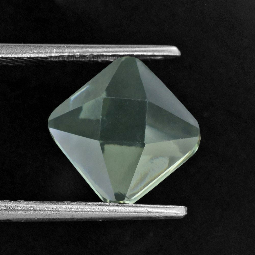 GREEN AMETHYST STAR CUT SQUARE CAB 10MM 5.21 Cts.