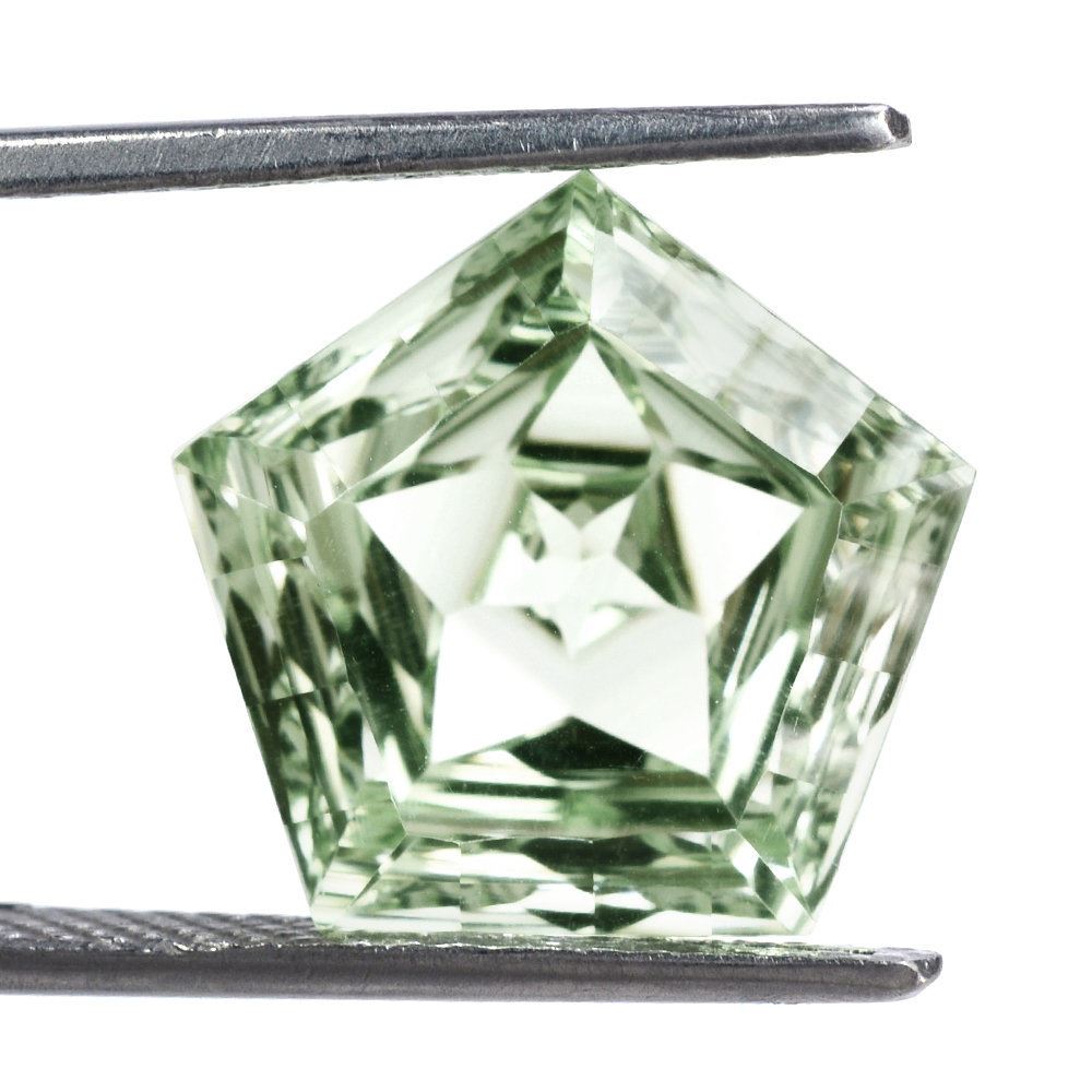 GREEN AMETHYST STAR PENTAGON (DES#95) 15MM 10.22 Cts.