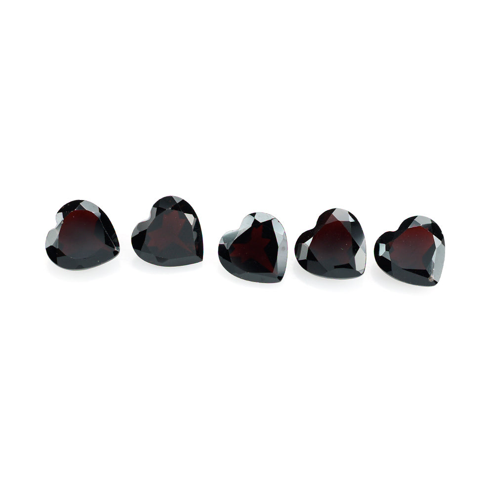 GARNET CUT HEART (DARK RED/) 9.00X9.00 MM 2.65 Cts.