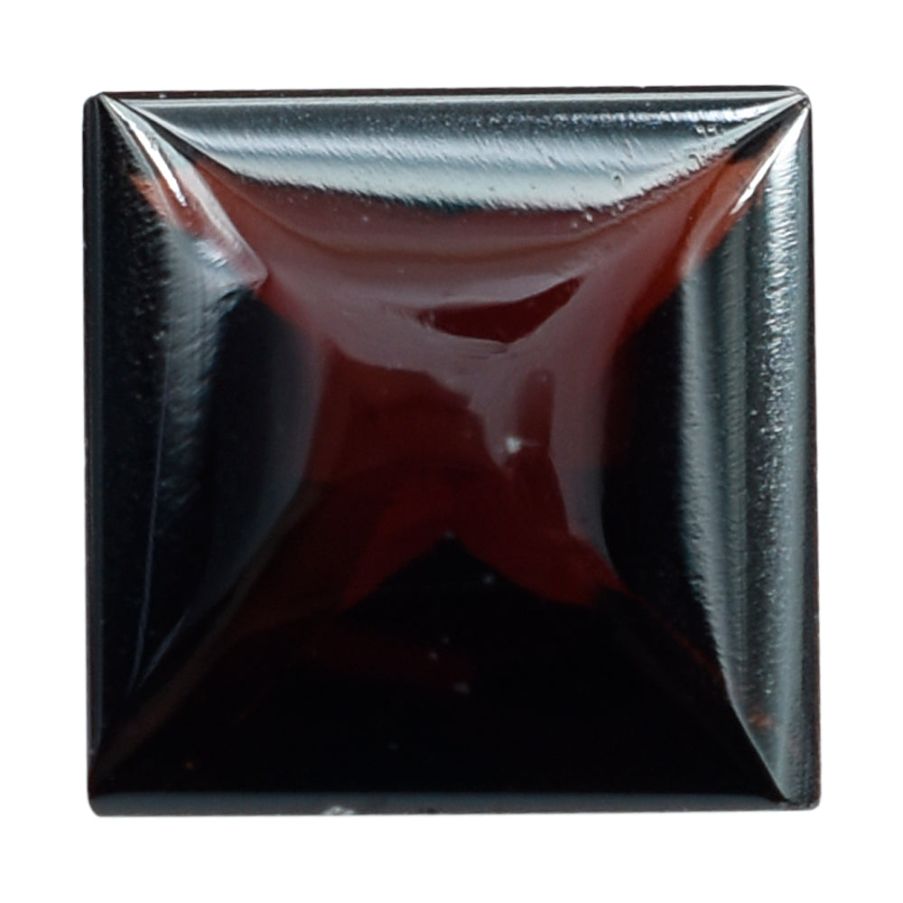 GARNET RED BUFFTOP SQUARE (DARK/CLEAN) 8.00X8.00 MM 2.79 Cts.