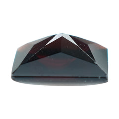 GARNET RED BUFFTOP SQUARE (DARK/CLEAN) 8.00X8.00 MM 2.79 Cts.