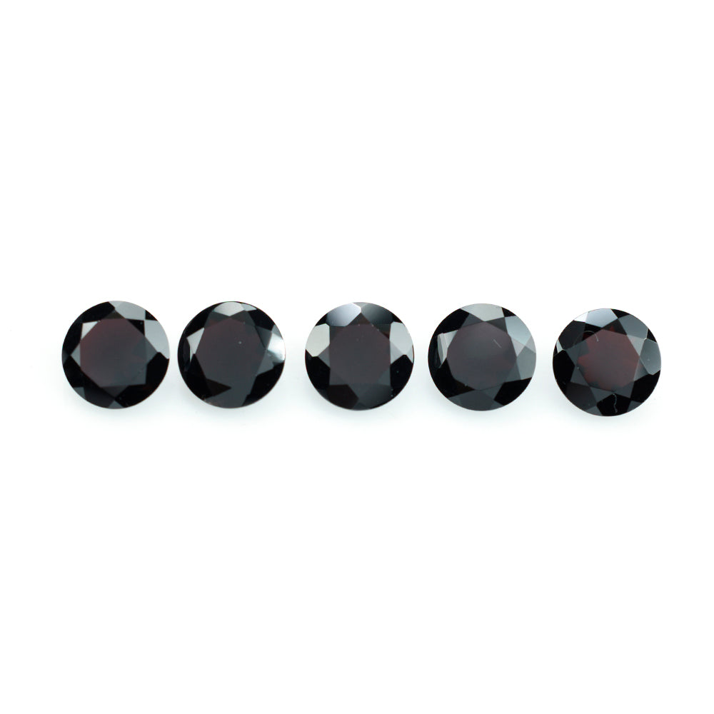 GARNET RED CUT ROUND (DARK/CLEAN) 10.00X10.00 MM 3.58 Cts.