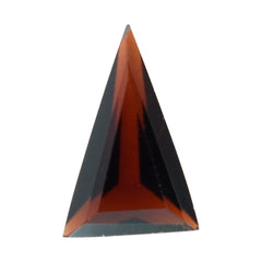 GARNET RED CUT TRIANGLE (DARK/CLEAN) 8.50X5.50 MM 0.74 Cts.