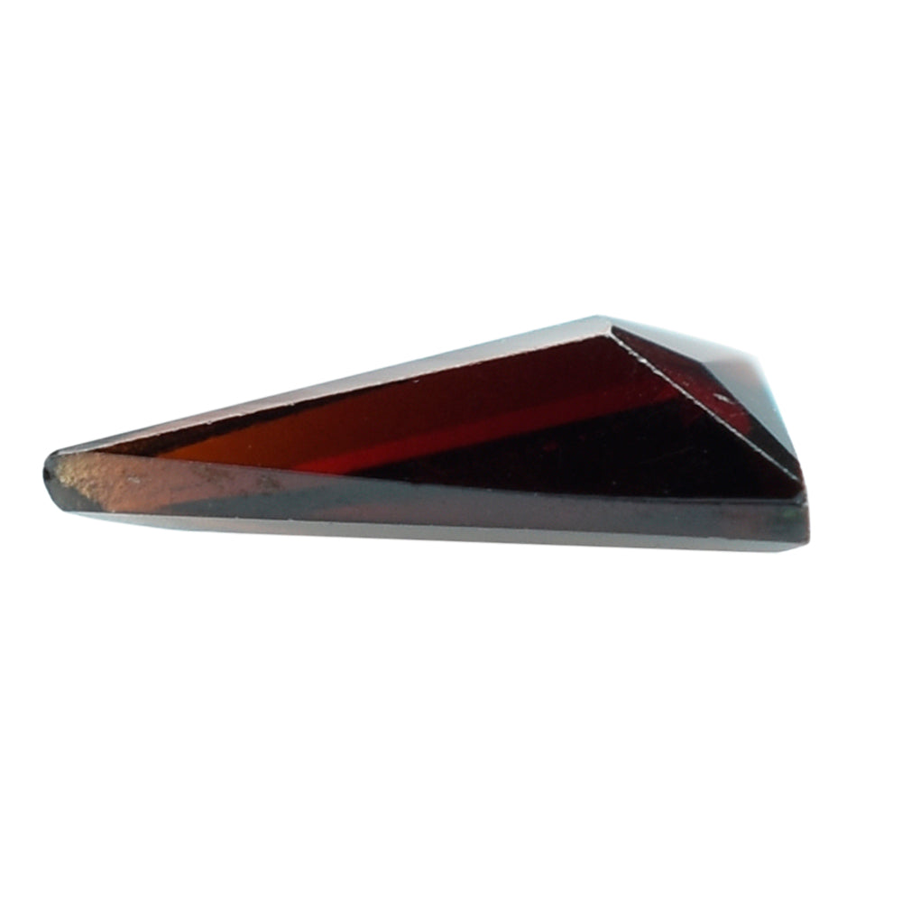 GARNET RED CUT TRIANGLE (DARK/CLEAN) 8.50X5.50 MM 0.74 Cts.