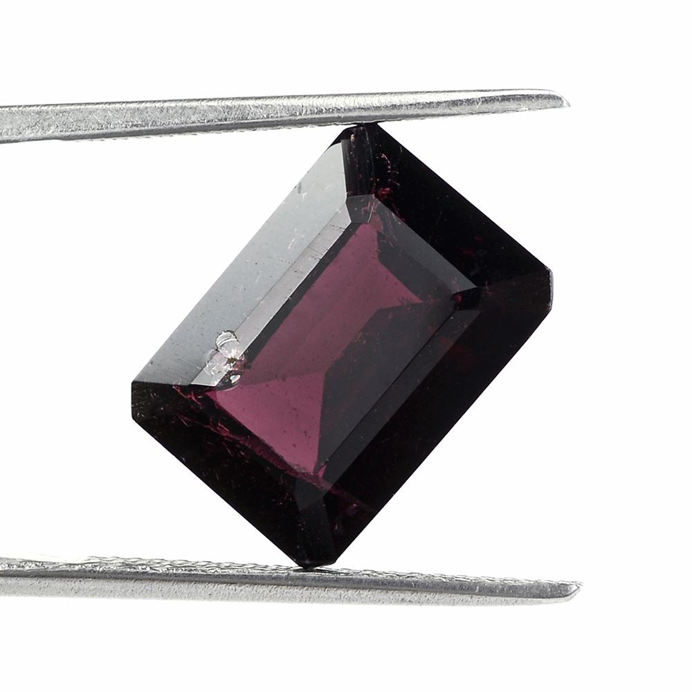 INDIAN GARNET CUT OCTAGON 14X10MM 8.91 Cts.