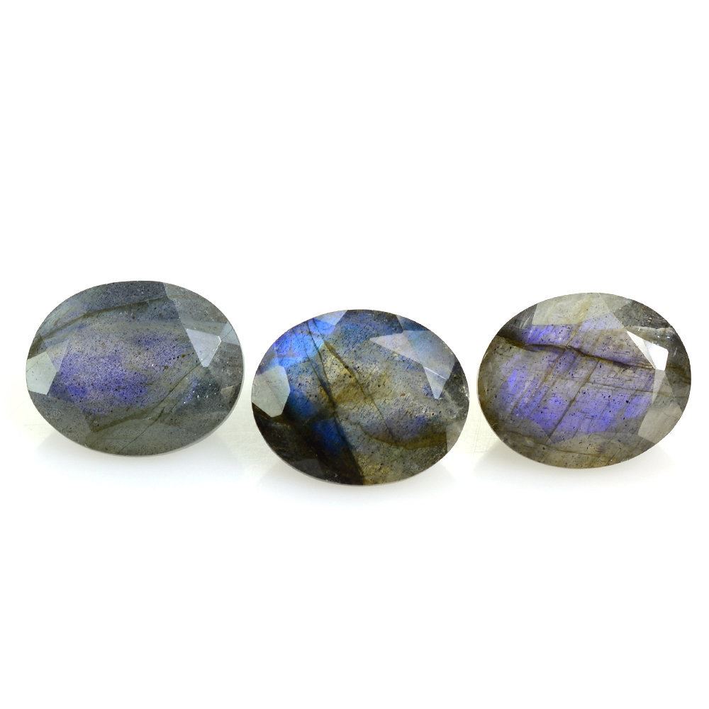 GREY LABRADORITE CUT OVAL (SUPER) 11X9MM 3.27 Cts.