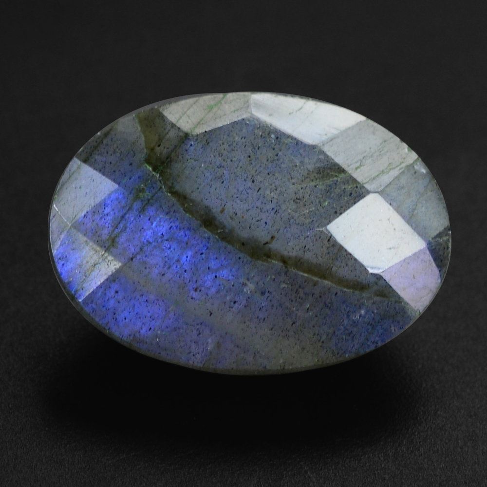 GREY LABRADORITE CHECKER CUT OVAL 14X10MM 5.03 Cts.