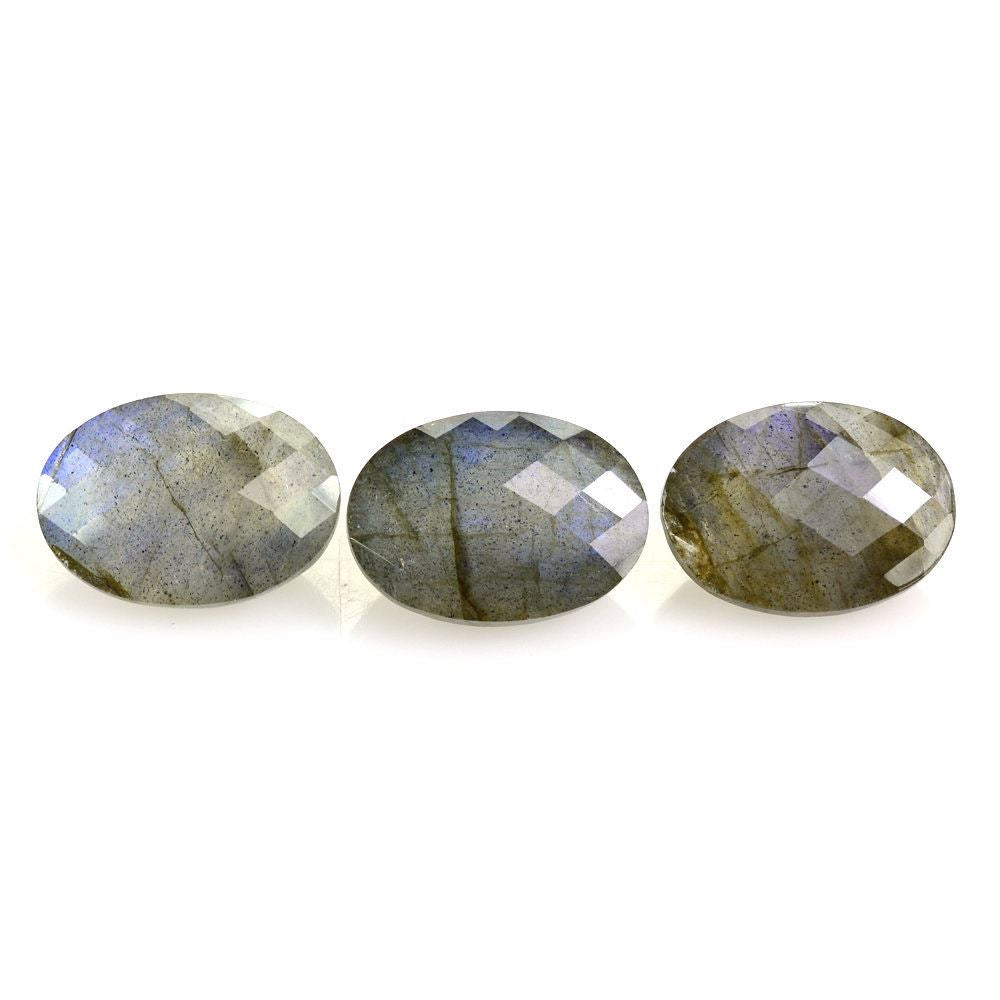 GREY LABRADORITE CHECKER CUT OVAL 14X10MM 5.03 Cts.