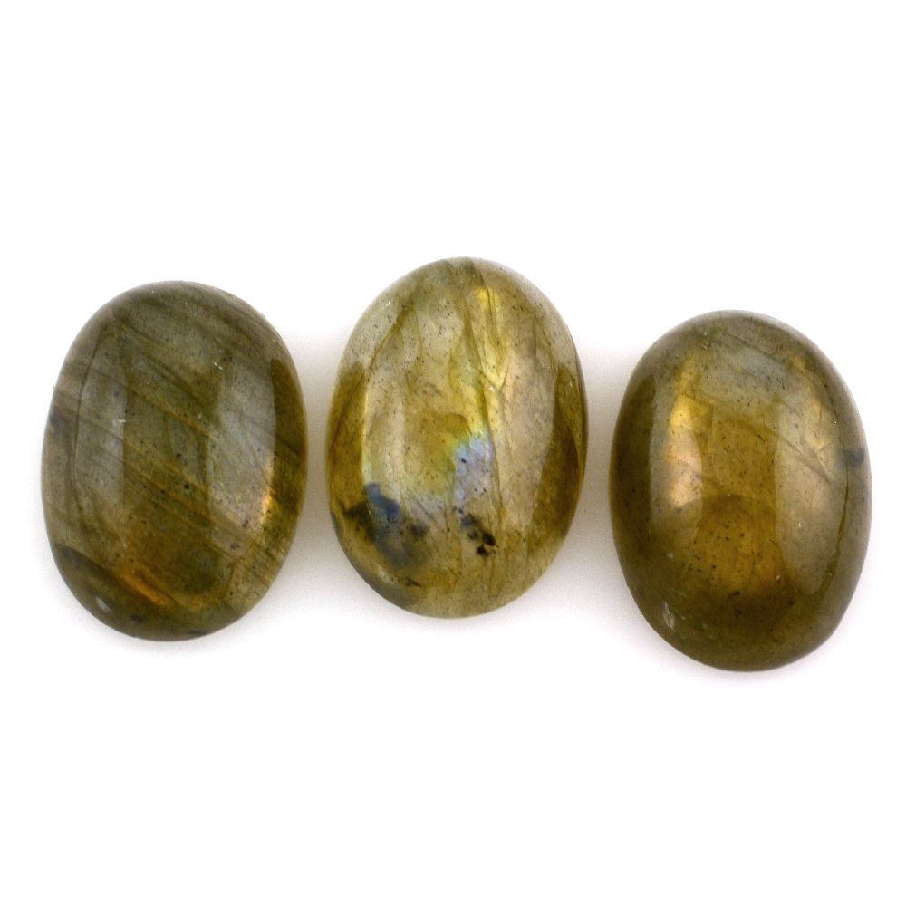 GREY LABRADORITE OVAL CAB (COPPER) 14X10MM 5.81 Cts.