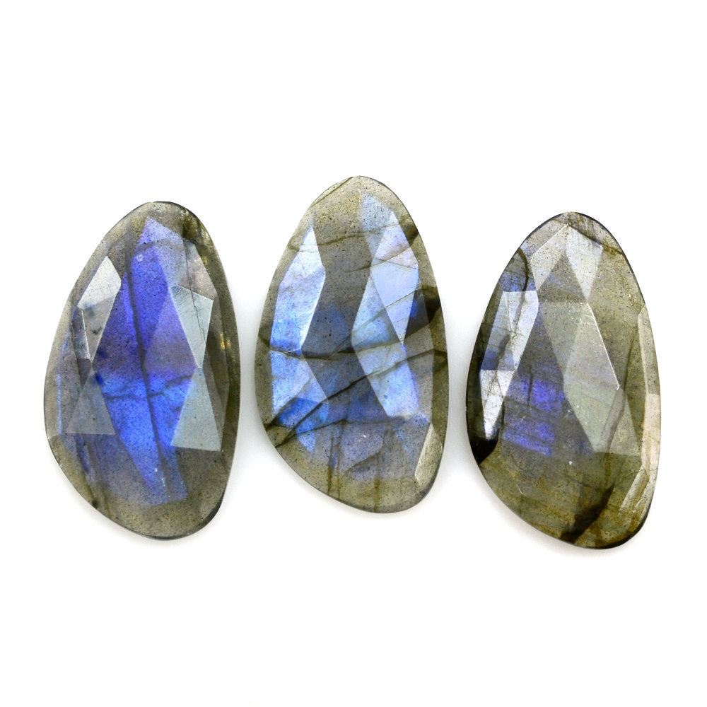 GREY LABRADORITE ROSE CUT IRREGULAR PEARISH CAB 25X14MM (BLUE/HI) 9.97 Cts.