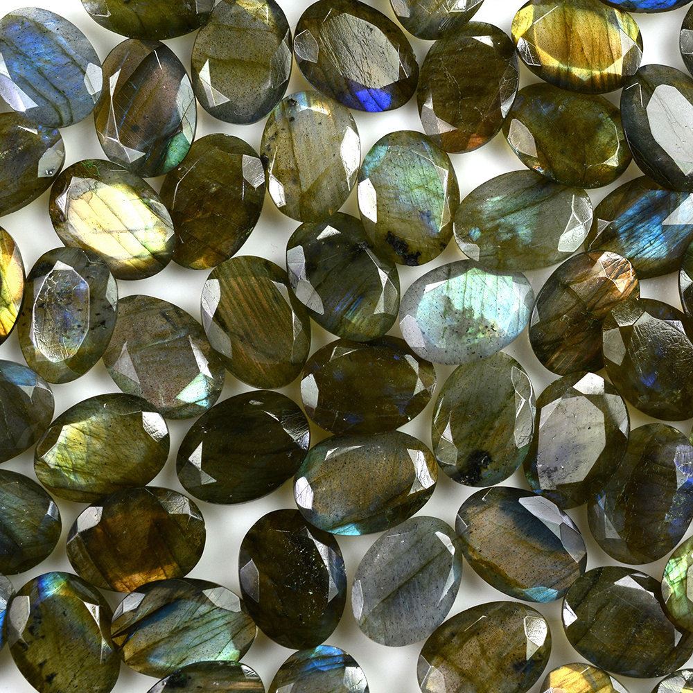 GREY LABRADORITE ONE SIDE ROSE CUT & ONE SIDE TABLE CUT OVAL (BLUE GREEN SHINE) 15X11MM 4.31 Cts.