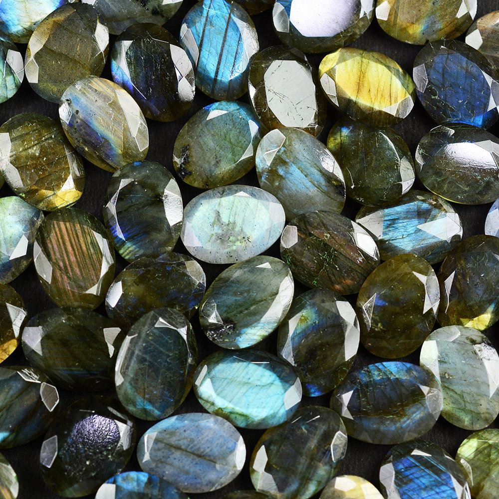 GREY LABRADORITE ONE SIDE ROSE CUT & ONE SIDE TABLE CUT OVAL (BLUE GREEN SHINE) 15X11MM 4.31 Cts.