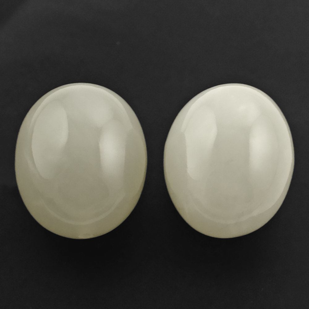 GREY MOONSTONE PLAIN OLIVE (HALF DRILL) 18X15MM 28.05 Cts.