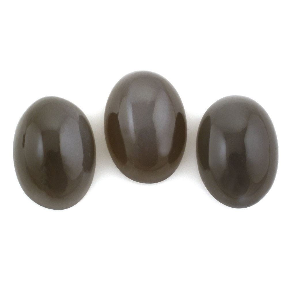 GREY MOONSTONE OVAL CAB 14X10MM 5.97 Cts.