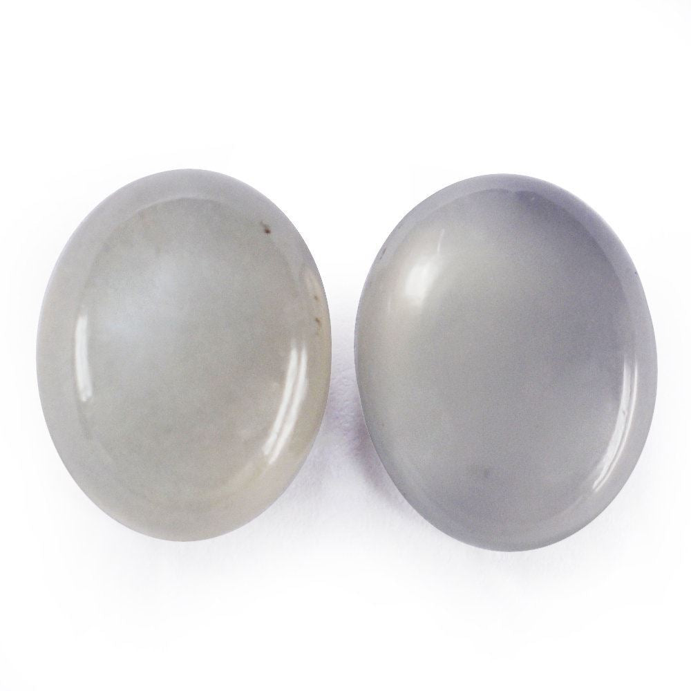 GREY MOONSTONE OVAL CAB (MEDIUM) 10X8MM 2.05 Cts.