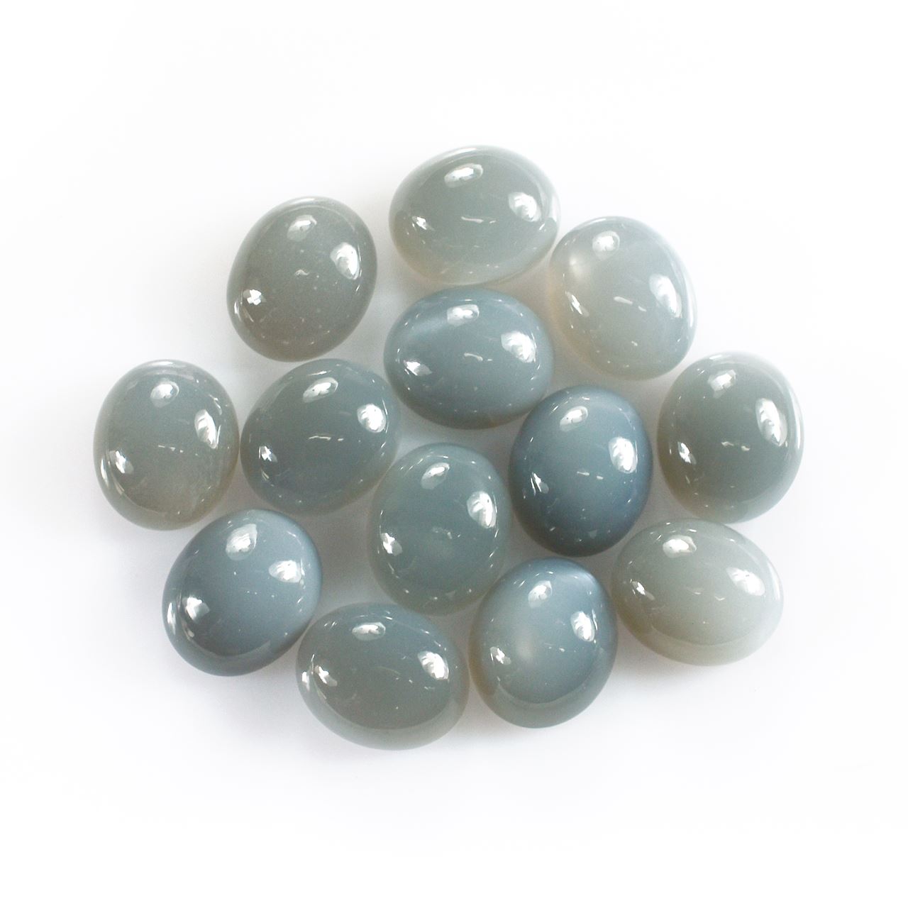 GREY MOONSTONE OVAL CAB (LITE/CLEAN) 12.00X10.00 MM 4.83 Cts.