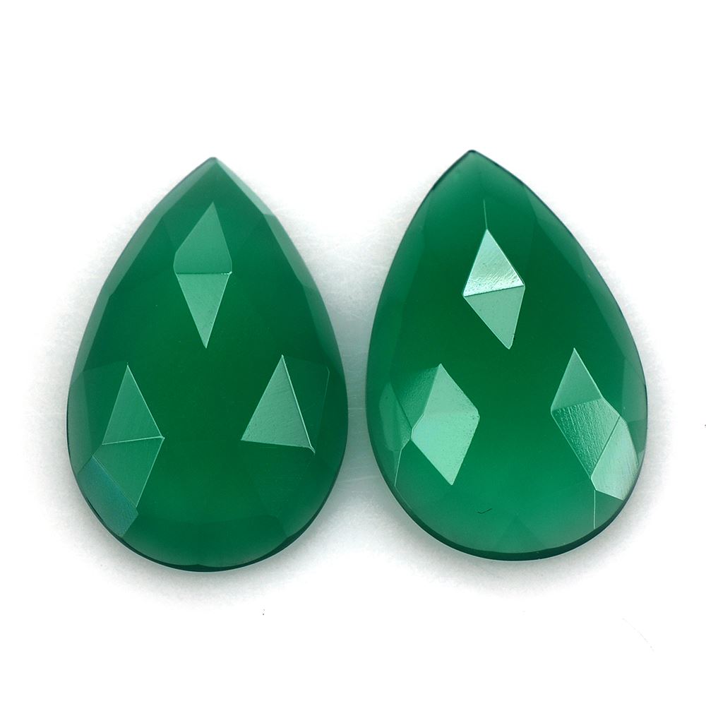 GREEN ONYX ROSE CUT PEAR CAB 19X12MM 5.48 Cts.