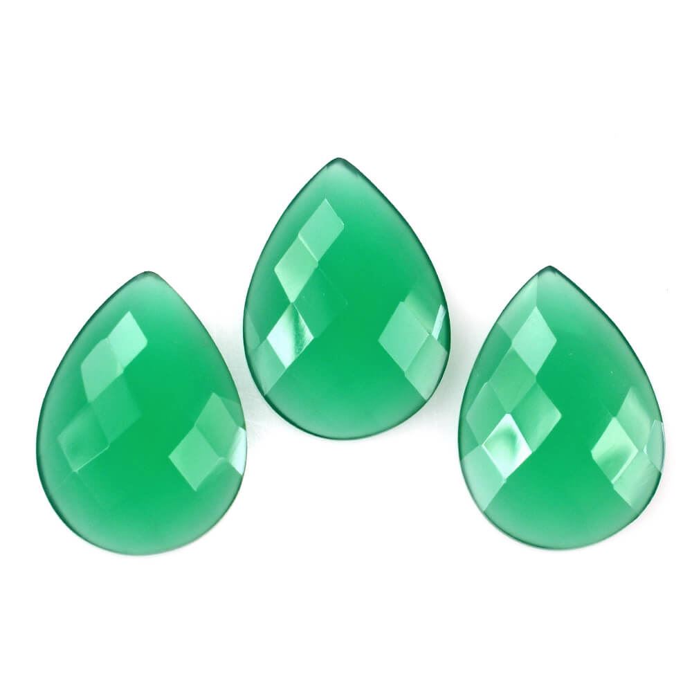 GREEN ONYX CHECKER PEAR CAB 18X13MM 5.58 Cts.