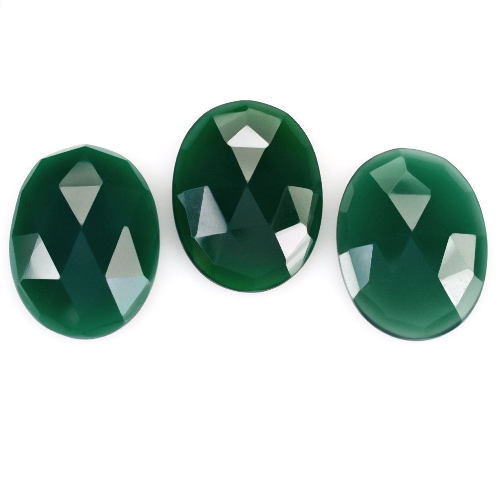 GREEN ONYX ROSE CUT OVAL CAB 20X15MM 9.53 Cts.