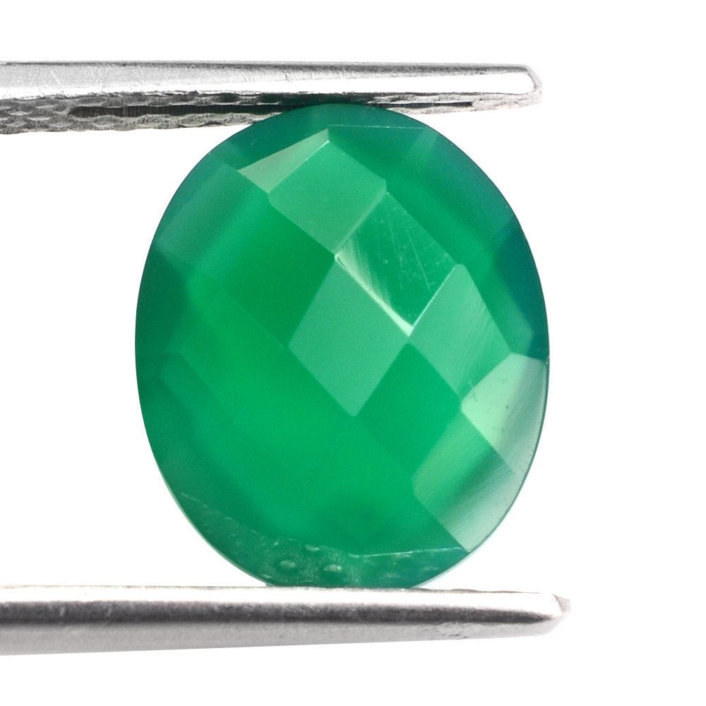 GREEN ONYX BRIOLETTE OVAL 12X10MM 3.60 Cts.