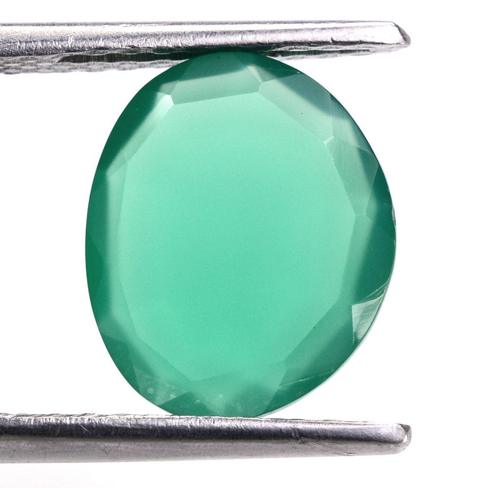 GREEN ONYX STEP CUT BACK IRREGULAR OVAL 12X10MM 2.80 Cts.