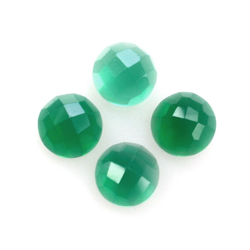 GREEN ONYX CHECKER ROUND CAB 3MM 0.12 Cts.