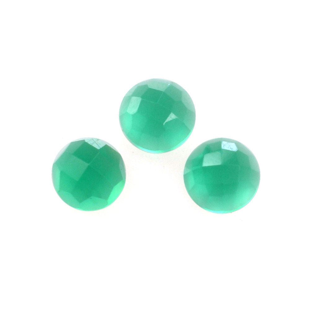 GREEN ONYX CHECKER ROUND CAB 2.50MM 0.07 Cts.
