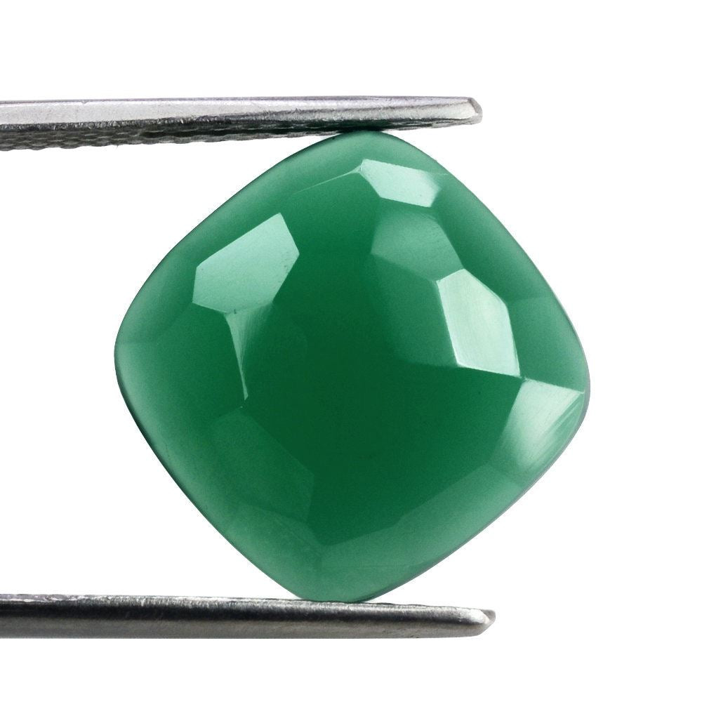 GREEN ONYX IRREGULAR CUT CUSHION CAB 14MM 6.62 Cts.