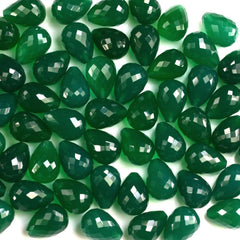 GREEN ONYX DROPS (HALF DRILL) 14X10MM 9.26 Cts.