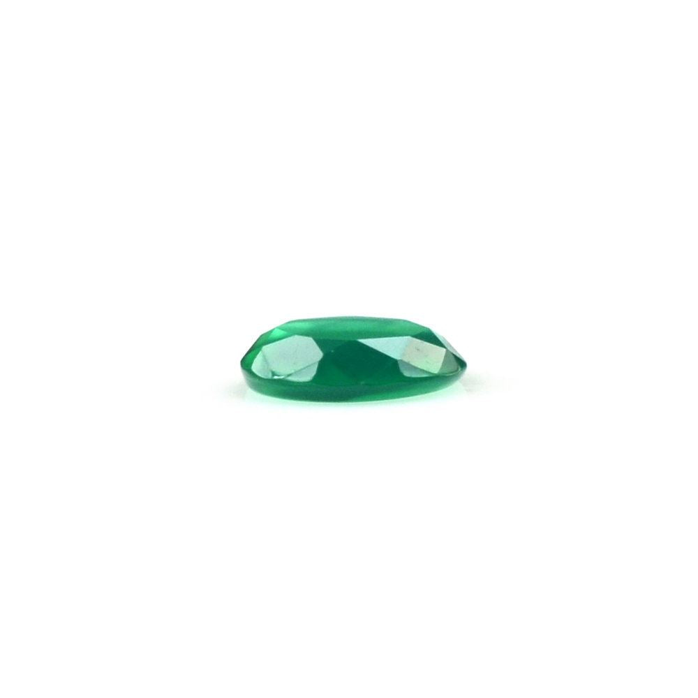 GREEN ONYX TABLE CUT ROUND CAB 4MM 0.16 Cts.