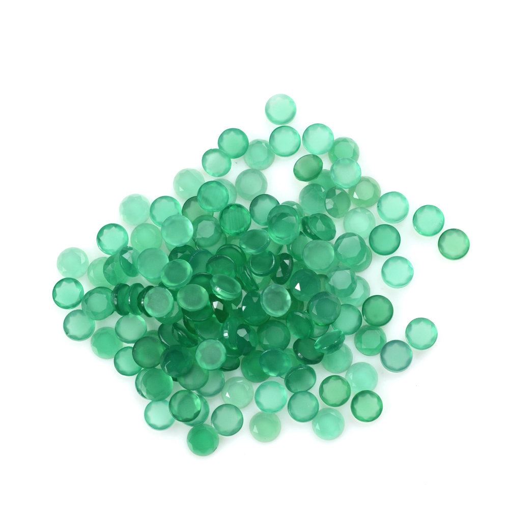 GREEN ONYX TABLE CUT ROUND CAB 3MM 0.08 Cts.