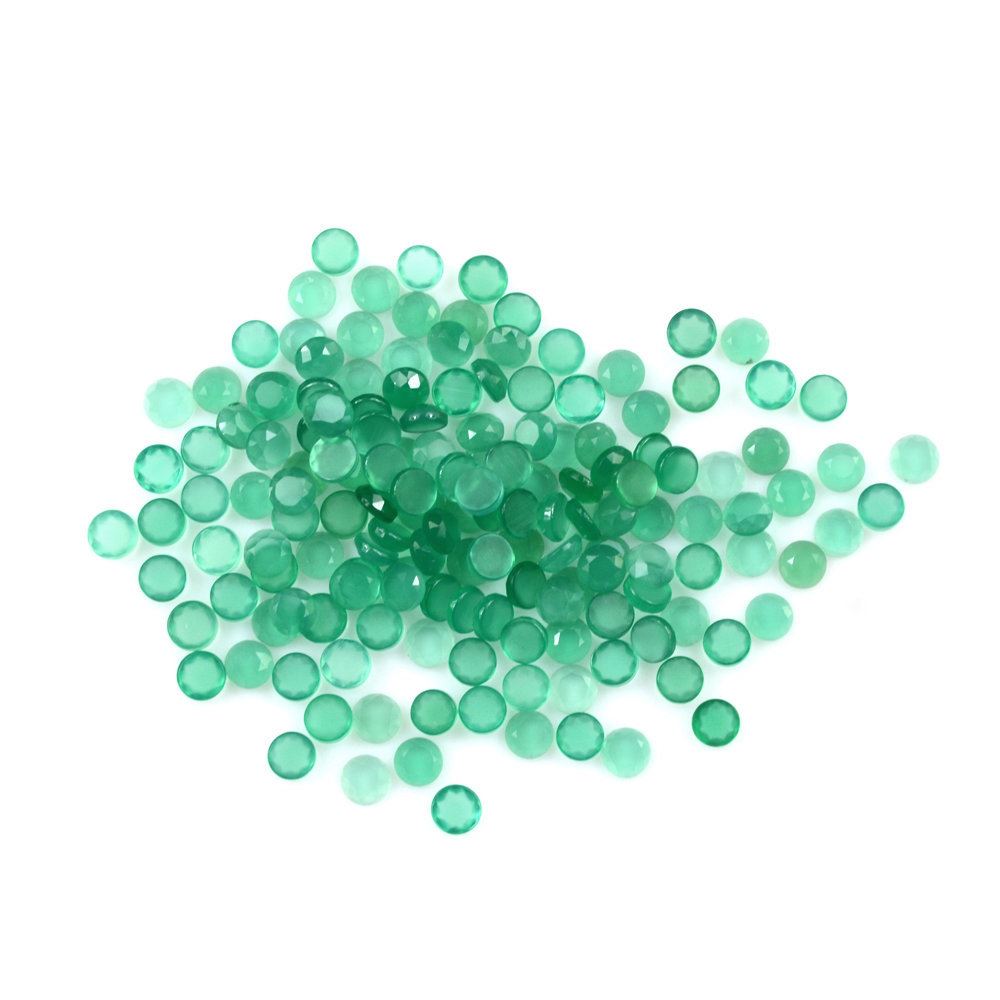 GREEN ONYX TABLE CUT ROUND CAB 2.50MM 0.06 Cts.