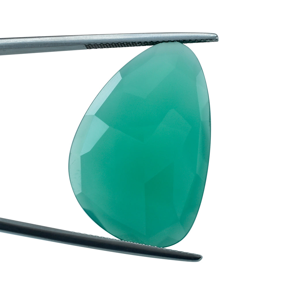 GREEN ONYX ROSE CUT BRIOLITE IRREGULAR PEARISH 30X20MM 15.70 Cts.