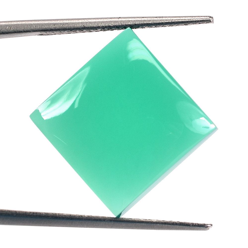 GREEN ONYX SQUARE CAB 15X15MM 12.35 Cts.