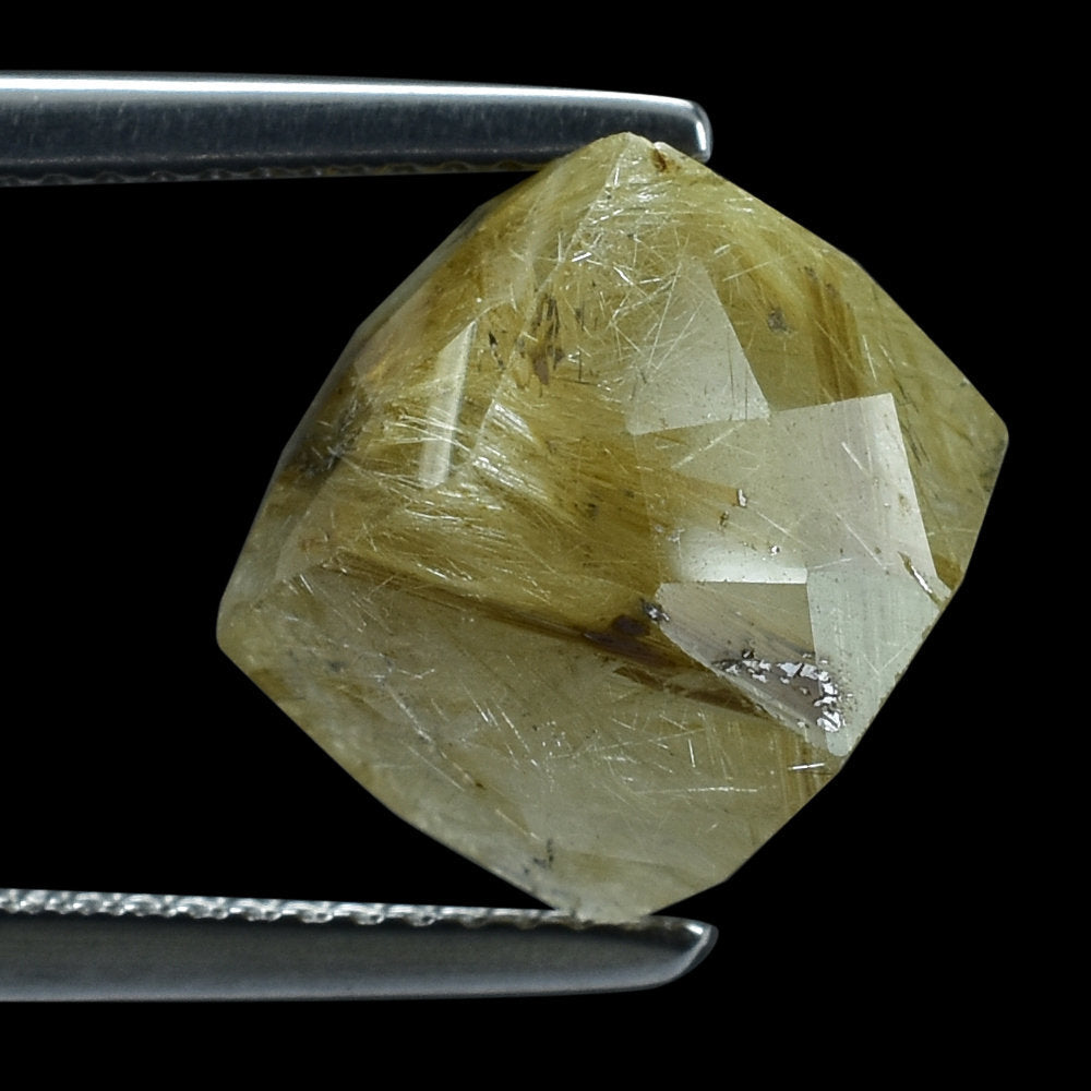 GOLDEN RUTILE QUARTZ BRIOLETTE CUBE (HALF DRILL) 10MM 9.50 Cts.