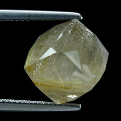 GOLDEN RUTILE QUARTZ BRIOLETTE CUBE (HALF DRILL) 10MM 9.50 Cts.
