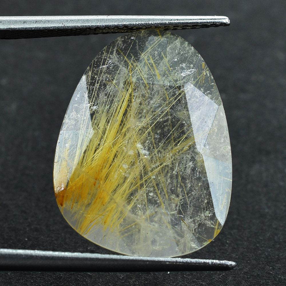GOLDEN RUTILE QUARTZ ROSE CUT BRIOLETTE TRILLIONISH (NORMAL) 20X15MM 7.64 Cts.